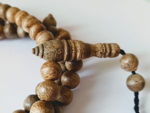 Oud Agarwood Tasbih / Tasbeeh Prayer Beads (99 beads) 8mm